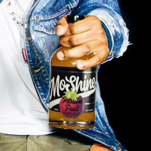 Ig 1080x1350 Moshine Nelly Studio Passion Fruit Bottle (1)